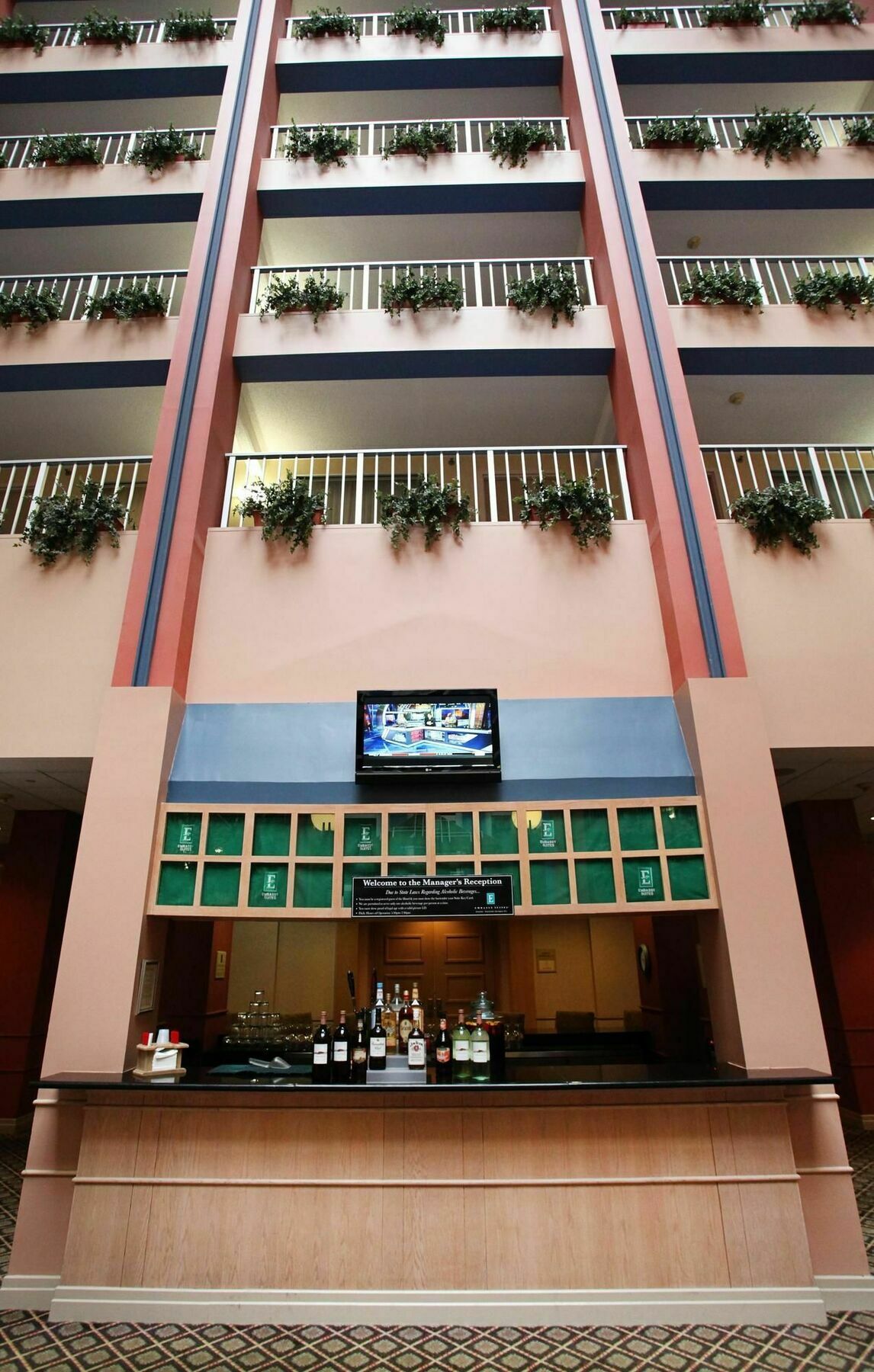 Embassy Suites Cincinnati - Rivercenter Covington Restaurant photo